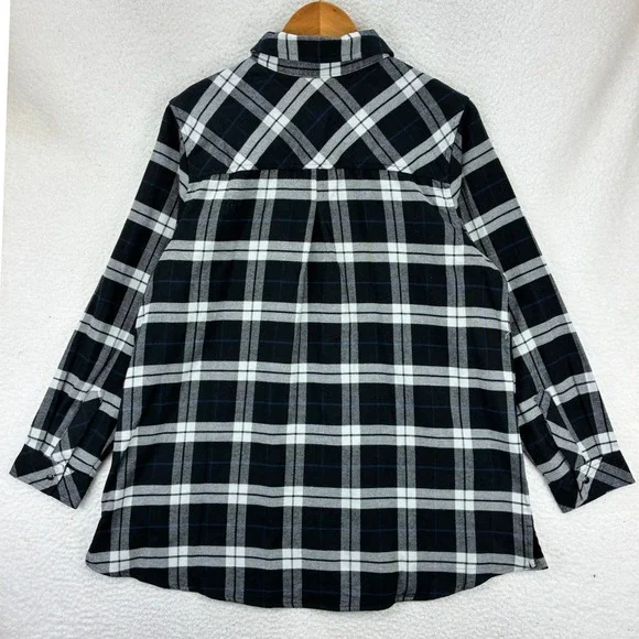 Joan Rivers Plaid Flannel Shirt Women's LP Black Gray Button Up Petite Casual - Picture 9 of 10